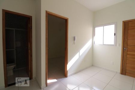 Sala e Cozinha de casa de condomínio para alugar com 2 quartos, 35m² em Vila Esperança, São Paulo