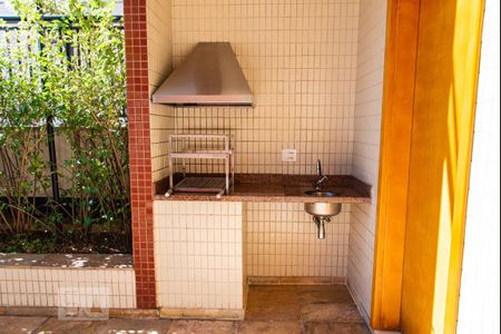 Apartamento à venda com 207m², 4 quartos e 4 vagasChurrasqueira