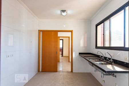 Apartamento à venda com 207m², 4 quartos e 4 vagasCozinha