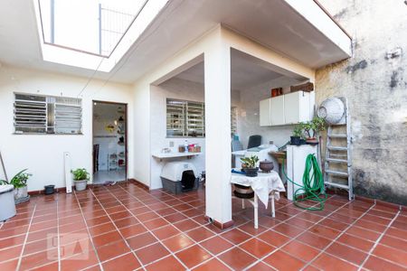 Casa à venda com 400m², 2 quartos e 5 vagasQuintal