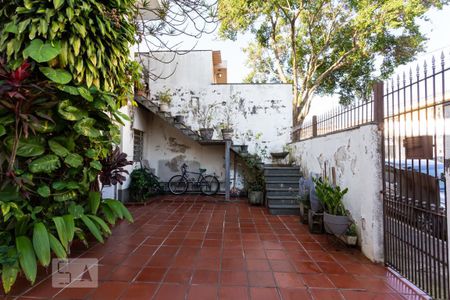 Casa à venda com 400m², 2 quartos e 5 vagasGaragem