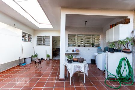 Casa à venda com 400m², 2 quartos e 5 vagasQuintal