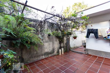 Casa à venda com 400m², 2 quartos e 5 vagasQuintal