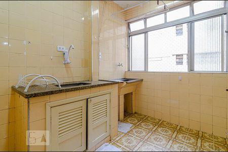 Apartamento à venda com 64m², 2 quartos e 1 vagaCozinha