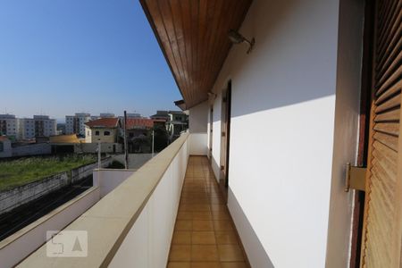 Sacada dos Quartos de casa de condomínio para alugar com 3 quartos, 325m² em Cidade São Francisco, São Paulo