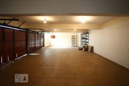 Casa de condomínio para alugar com 325m², 3 quartos e 5 vagasGaragem