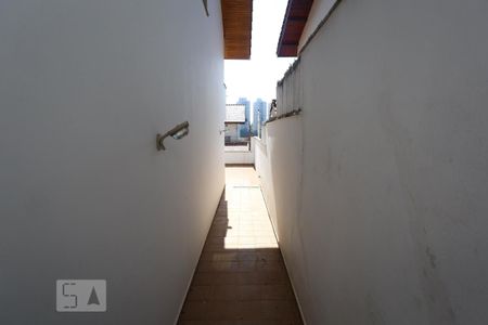 Casa de condomínio para alugar com 325m², 3 quartos e 5 vagasCorredor Lateral