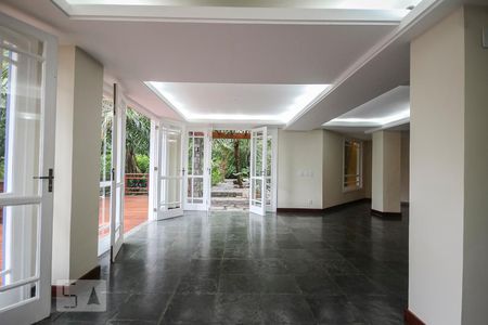 Casa de condomínio à venda com 267m², 3 quartos e 2 vagasSala de jogos