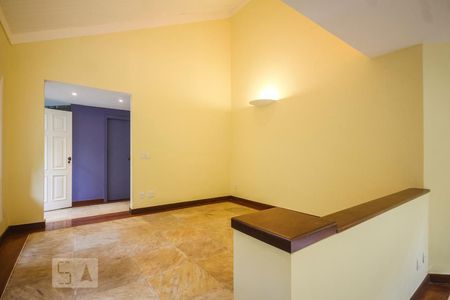 Sala de casa de condomínio à venda com 3 quartos, 267m² em Itanhangá, Rio de Janeiro