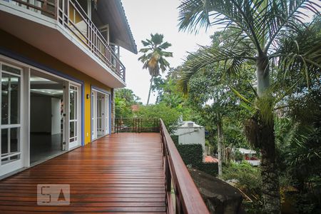 Casa de condomínio à venda com 267m², 3 quartos e 2 vagasVaranda 2