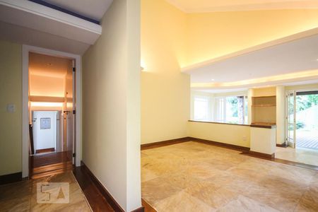 Sala de casa de condomínio à venda com 3 quartos, 267m² em Itanhangá, Rio de Janeiro