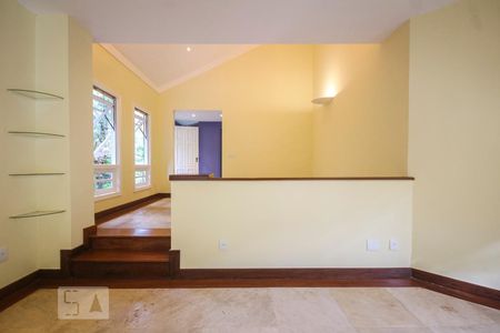 Sala de casa de condomínio à venda com 3 quartos, 267m² em Itanhangá, Rio de Janeiro