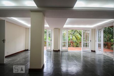 Casa de condomínio à venda com 267m², 3 quartos e 2 vagasSala de jogos