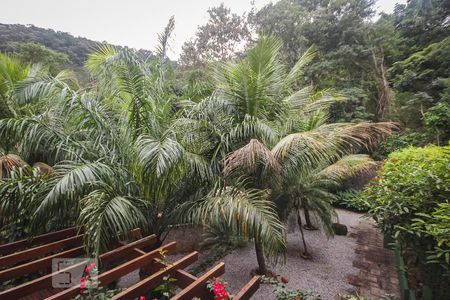 Casa de condomínio à venda com 267m², 3 quartos e 2 vagasVista