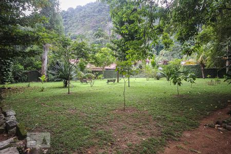 Casa de condomínio à venda com 267m², 3 quartos e 2 vagasÁrea comum