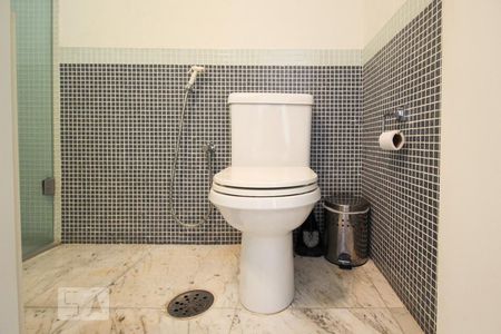 Apartamento para alugar com 45m², 1 quarto e 1 vaga Apartamento para alugar com 45m², 1 quarto e 1 vagaBanheiro