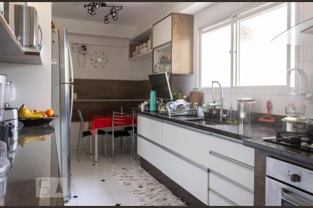 Apartamento à venda com 185m², 3 quartos e 3 vagas Apartamento à venda com 185m², 3 quartos e 3 vagasCozinha