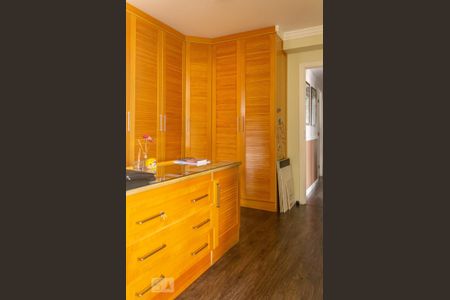 Apartamento à venda com 185m², 3 quartos e 3 vagas Apartamento à venda com 185m², 3 quartos e 3 vagasSuíte 1