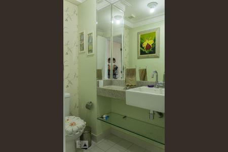 Apartamento à venda com 185m², 3 quartos e 3 vagas Apartamento à venda com 185m², 3 quartos e 3 vagasLavabo