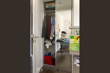 Apartamento à venda com 185m², 3 quartos e 3 vagas Apartamento à venda com 185m², 3 quartos e 3 vagasSuíte 3