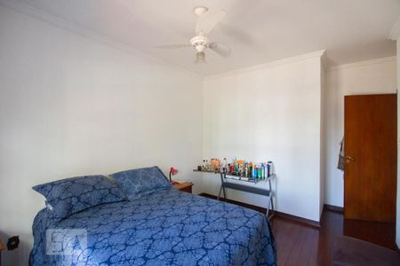 Casa à venda com 350m², 3 quartos e 3 vagasSuíte