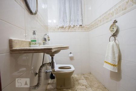 Casa à venda com 350m², 3 quartos e 3 vagasLavabo