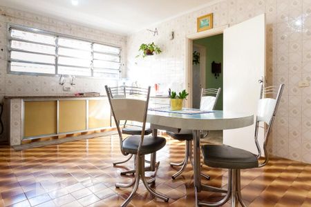 Casa à venda com 230m², 3 quartos e 3 vagas Casa à venda com 230m², 3 quartos e 3 vagasCozinha