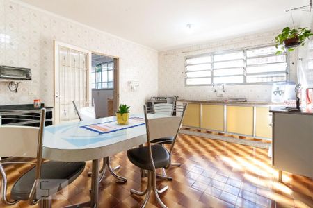 Casa à venda com 230m², 3 quartos e 3 vagas Casa à venda com 230m², 3 quartos e 3 vagasCozinha