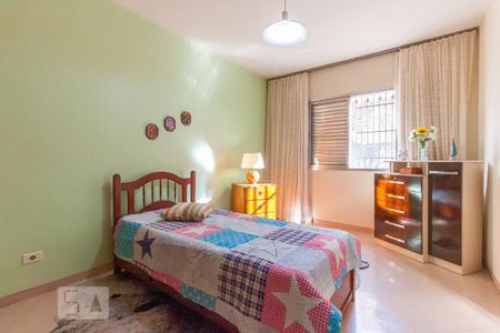 Casa à venda com 230m², 3 quartos e 3 vagas Casa à venda com 230m², 3 quartos e 3 vagasQuarto 3