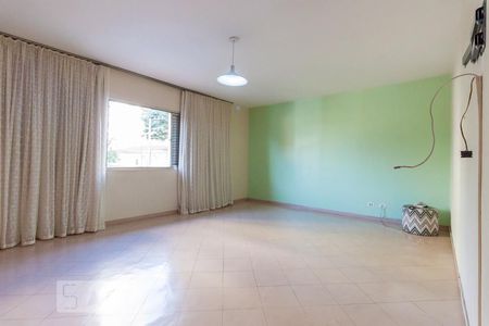 Suíte de casa à venda com 3 quartos, 230m² em Chácara Inglesa, São Paulo