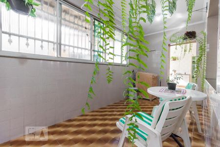 Casa à venda com 230m², 3 quartos e 3 vagas Casa à venda com 230m², 3 quartos e 3 vagasÁrea de Serviço