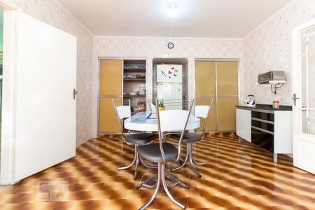 Casa à venda com 230m², 3 quartos e 3 vagas Casa à venda com 230m², 3 quartos e 3 vagasCozinha