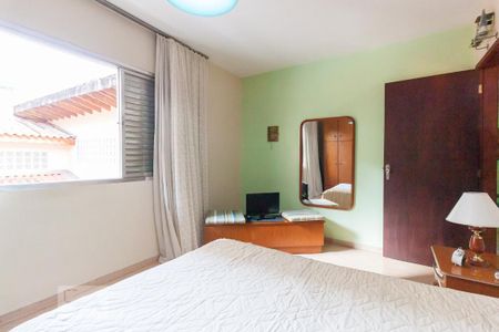 Casa à venda com 230m², 3 quartos e 3 vagas Casa à venda com 230m², 3 quartos e 3 vagasQuarto 2