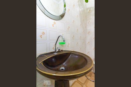 Casa à venda com 230m², 3 quartos e 3 vagas Casa à venda com 230m², 3 quartos e 3 vagasBanheiro 3