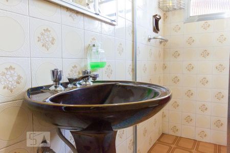 Casa à venda com 230m², 3 quartos e 3 vagas Casa à venda com 230m², 3 quartos e 3 vagasBanheiro 2