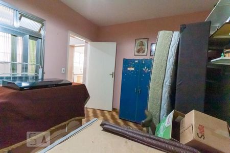 Casa à venda com 230m², 3 quartos e 3 vagas Casa à venda com 230m², 3 quartos e 3 vagasÁrea de Serviço - Quarto de serviço