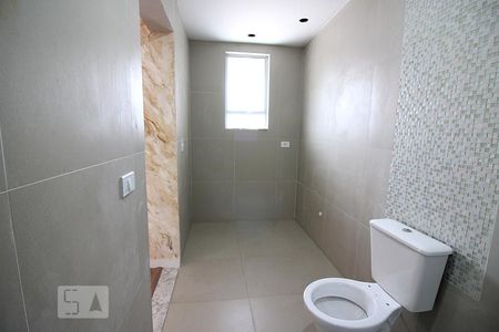 Casa à venda com 212m², 3 quartos e 2 vagasBanheiro da Suíte