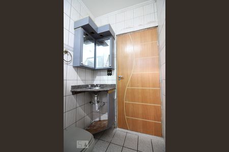 Casa à venda com 212m², 3 quartos e 2 vagasBanheiro Social