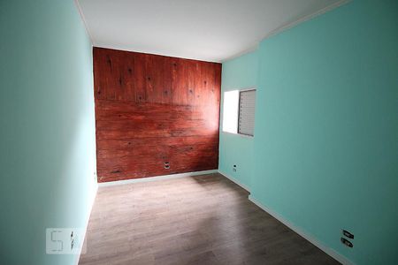 Casa à venda com 212m², 3 quartos e 2 vagasQuarto 2 