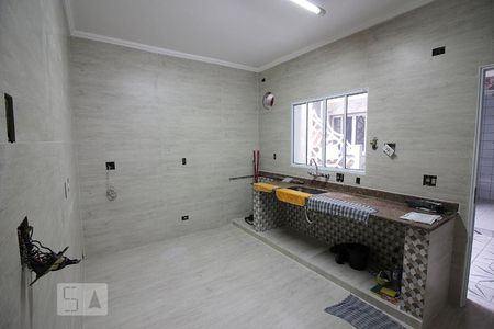 Casa à venda com 212m², 3 quartos e 2 vagasCozinha 