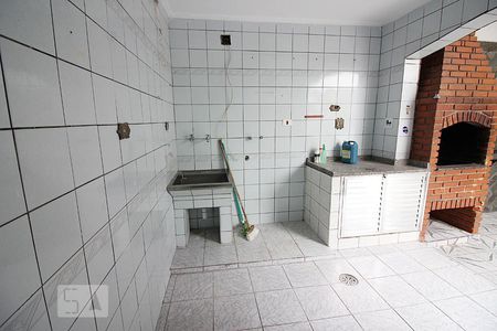 Casa à venda com 212m², 3 quartos e 2 vagasLavanderia