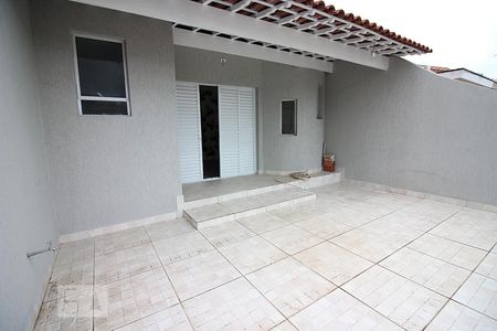 Casa à venda com 212m², 3 quartos e 2 vagasVaranda do Quarto 1 - Suíte