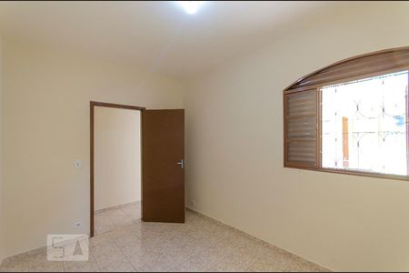 Casa à venda com 270m², 4 quartos e 1 vagaQuarto
