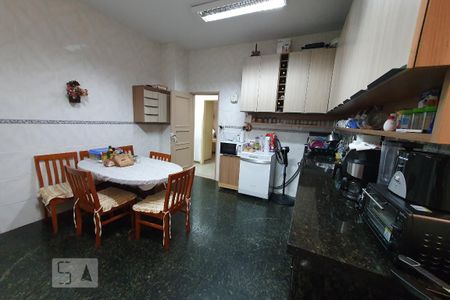 Apartamento à venda com 191m², 4 quartos e 1 vagaCozinha