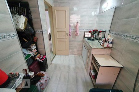 Apartamento à venda com 191m², 4 quartos e 1 vagaBanheiro