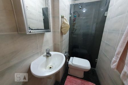 Apartamento à venda com 191m², 4 quartos e 1 vagaBanheiro de Serviço
