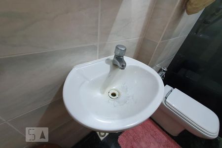 Apartamento à venda com 191m², 4 quartos e 1 vagaBanheiro de Serviço