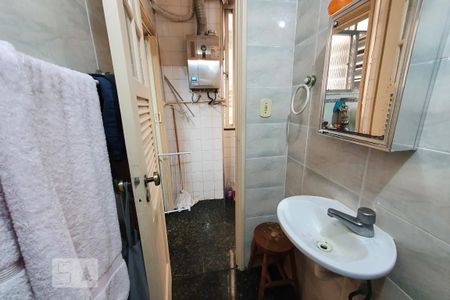 Apartamento à venda com 191m², 4 quartos e 1 vagaBanheiro de Serviço