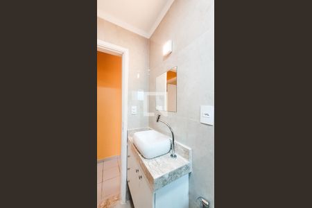 Banheiro de apartamento para alugar com 1 quarto, 49m² em Bosque, Campinas