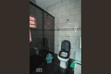 Banheiro de casa para alugar com 2 quartos, 90m² em Vila Libanesa, São Paulo